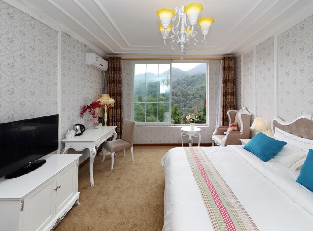 Panshan Tingquan Tuwo Holiday Resort Leshan Ruang foto