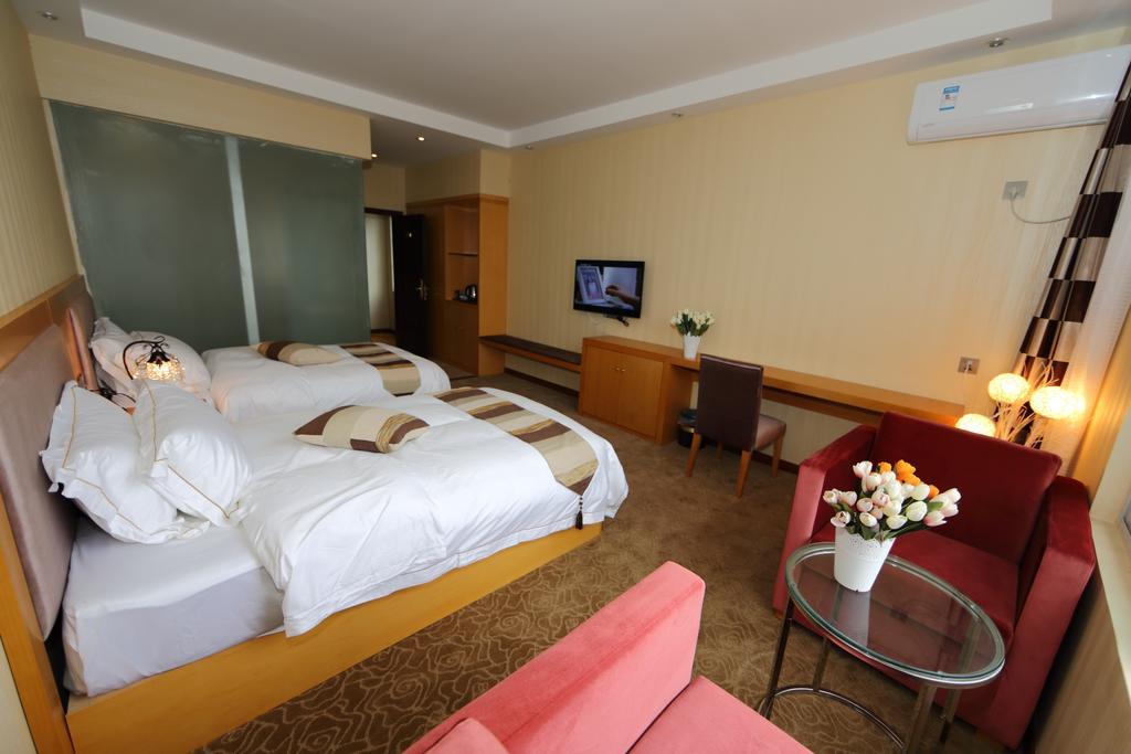 Panshan Tingquan Tuwo Holiday Resort Leshan Ruang foto