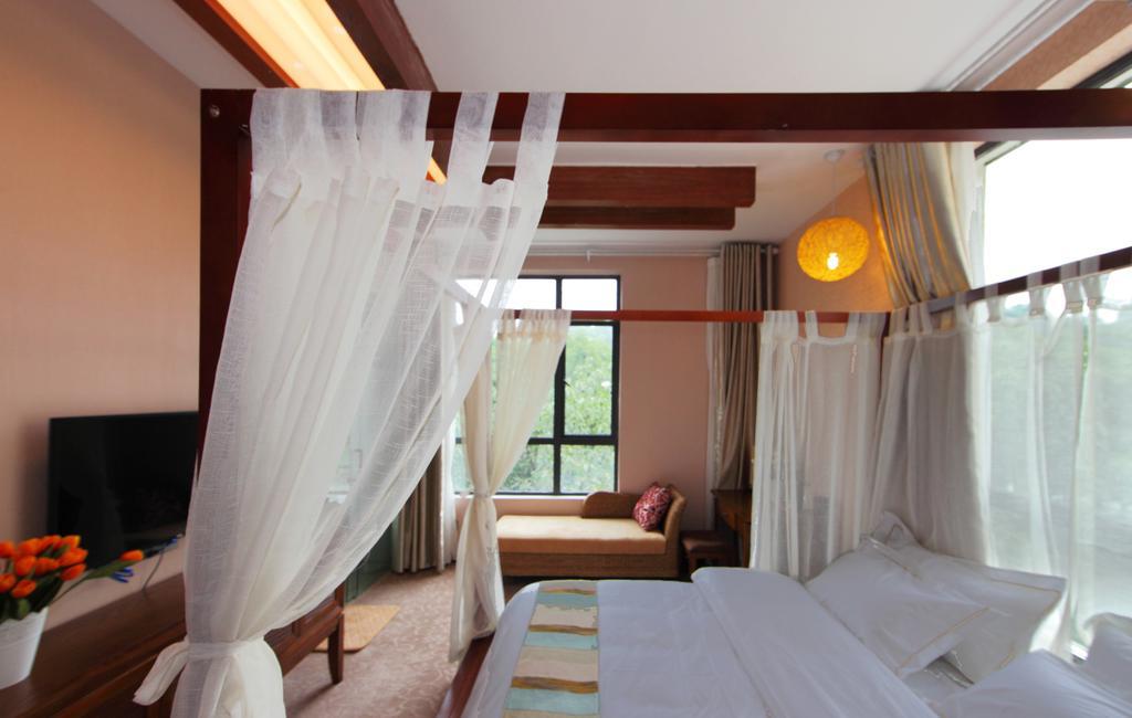 Panshan Tingquan Tuwo Holiday Resort Leshan Ruang foto