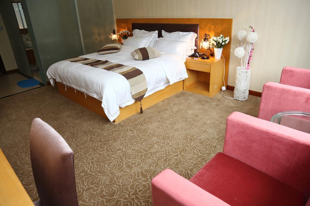 Panshan Tingquan Tuwo Holiday Resort Leshan Ruang foto